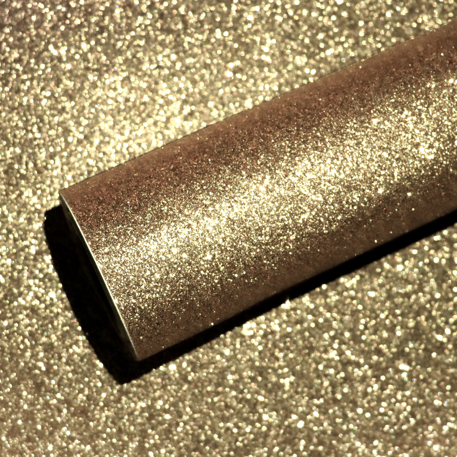 VEELIKE Champagne Gold Glitter Wallpaper Stick and Peel for Bedroom 15.7''x354'' Sparkle Champagne Glitter Contact Paper Peel and Stick Glitter